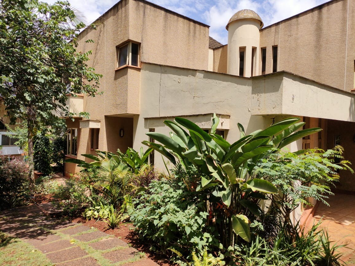 imgi_22_WhatsApp-Image-2022-01-17-at-12.54.43-PM 4 Bedroom Villa For Sale in Kilimani