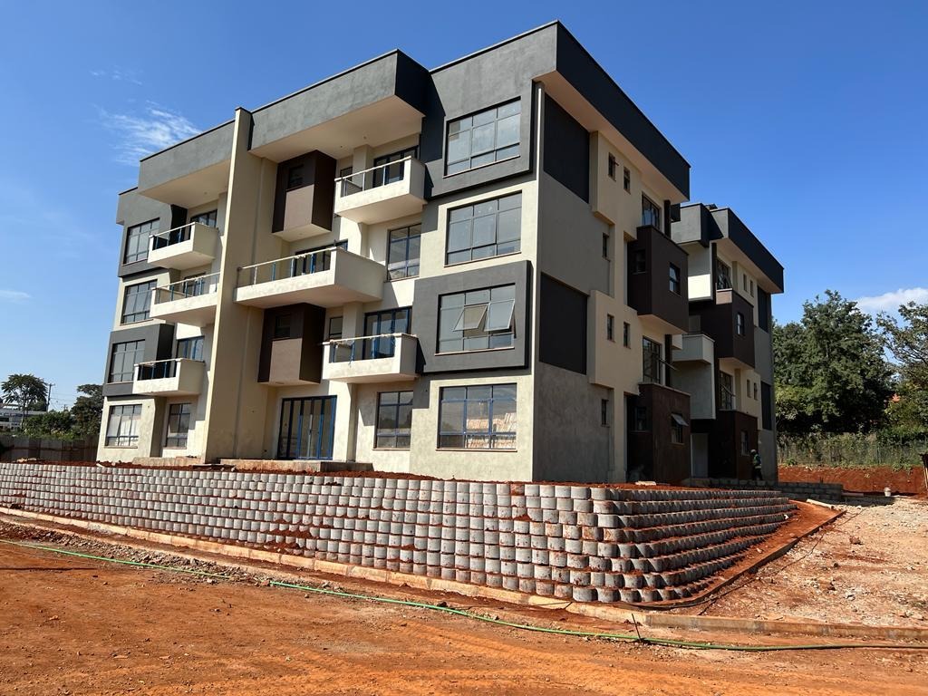 4 Bedroom Duplexes House For Sale in Rosslyn
